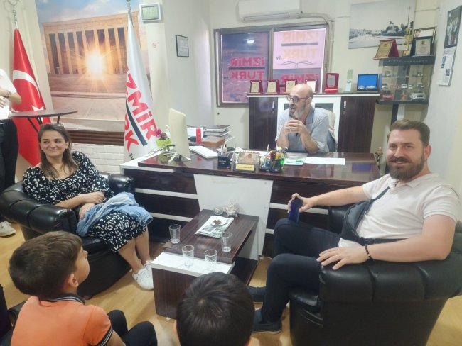 Doğru Statü Koleji Basın Kulübü'nden İzmir Türk TV'ye Nezaket Ziyareti