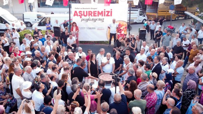 Karşıyaka'da aşure bereketi