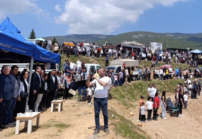 İzmir Kemalpaşa’da Kıran Kırana Boğa Güreşi Festivali