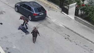 Annesini taciz eden kişiyi sokak ortasında döverek öldürmüştü! Kendini bakın nasıl savundu