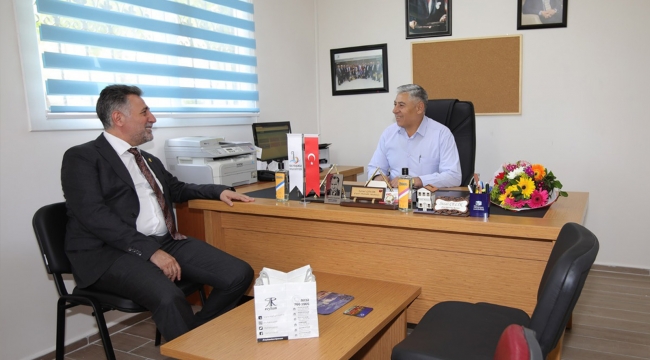 Bayraklı'da 5 muhtarlık binası daha yenilendi