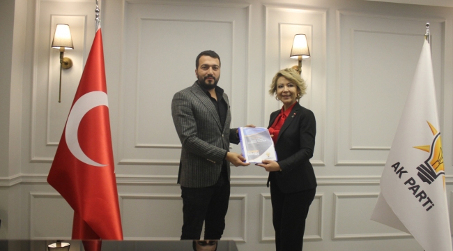 KAROL ADAYLIK İÇİN KOLLARI SIVADI…