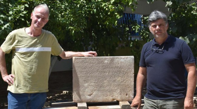 Metropolis Antik Kenti'ndeki kazılarda 2 bin yıllık yazıt bulundu