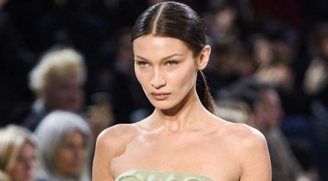 Bella Hadid modelliği bıraktı!