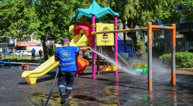 Buca'da temizlik çalışmaları tam gaz