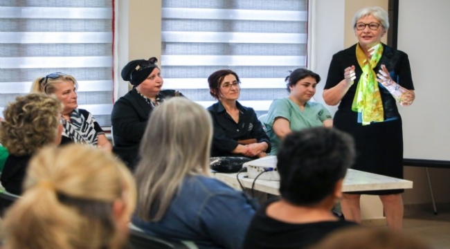 Buca’da Alzheimer seminerine büyük ilgi