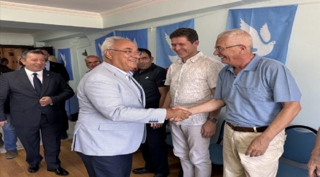 DSP Genel Başkanı Aksakal, İzmir’de partililerle bayramlaştı