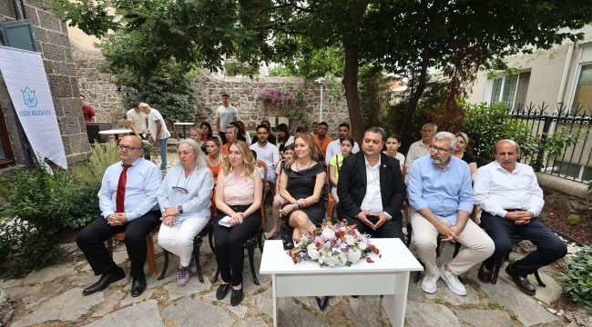 Konak’ta sertifika gururu: Genç Romanlar barista oldu
