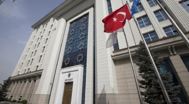 2 milletvekili ve 13 belediye başkanı AK Parti'ye katıldı