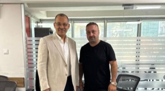 İzmir Tumed Derneği’nden Gaziemir Meclis Üyesi Dr. Davut Dinçel’e Uyuşturucu ile Mücadele Sunumu