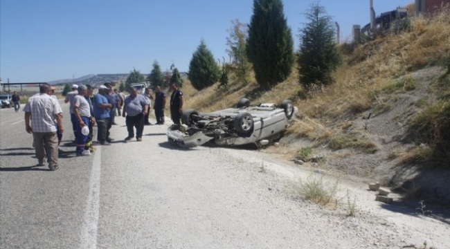 Otomobil takla attı... Mucize kurtuluş!