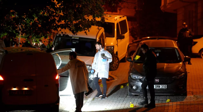 Dehşet: Kardeşini öldürdü, kendisini eve kilitledi