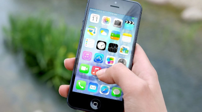 1 Ocak’ta yürürlüğe giriyor: Telefon kullanan herkesten kesilecek!