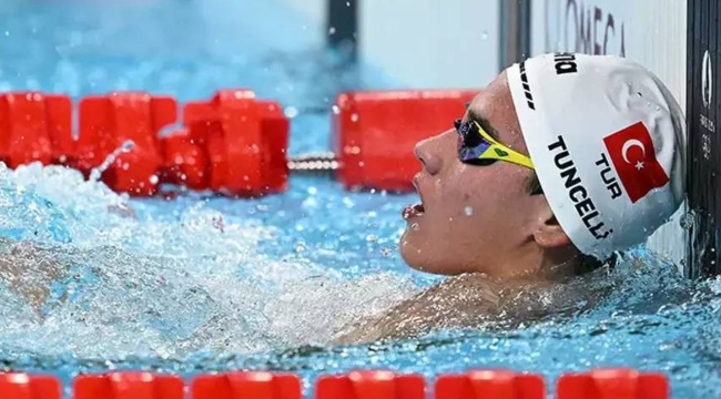 Milli sporcu Tunçelli dünya rekoru kırdı