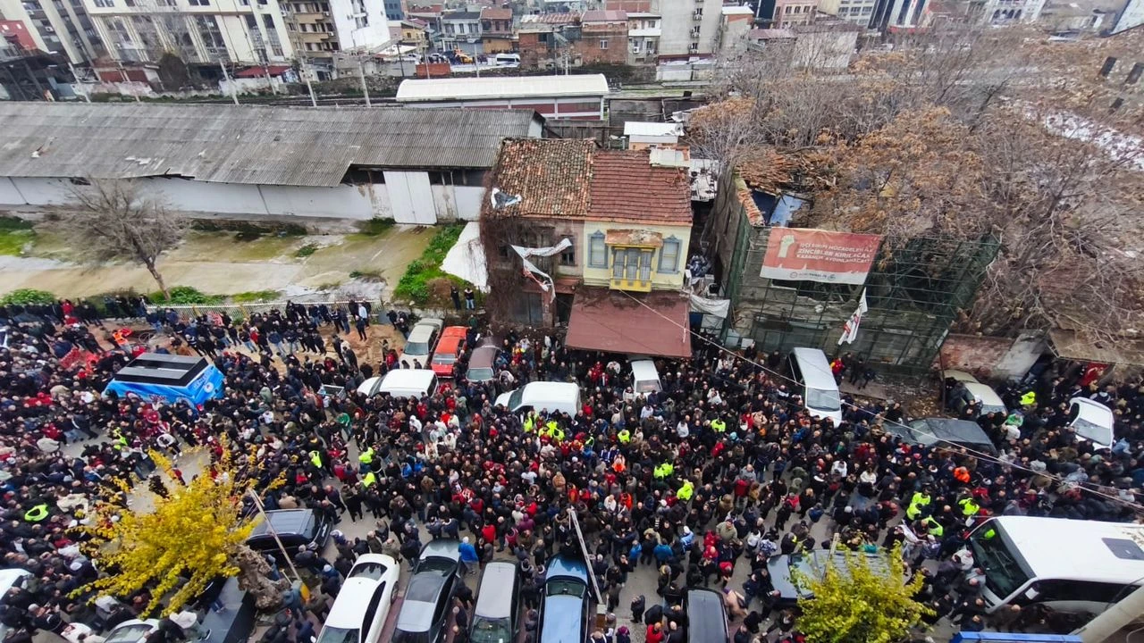 Büyükşehir’de şalter iki şirkette indi: “3 gün” grevi!