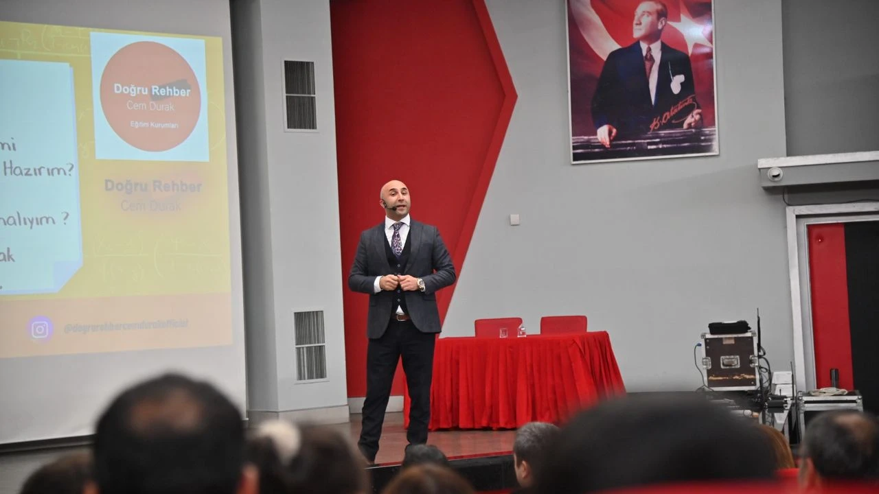 Manisa'da öğrencilere “Sınav Kaygısı ve Motivasyon Semineri”