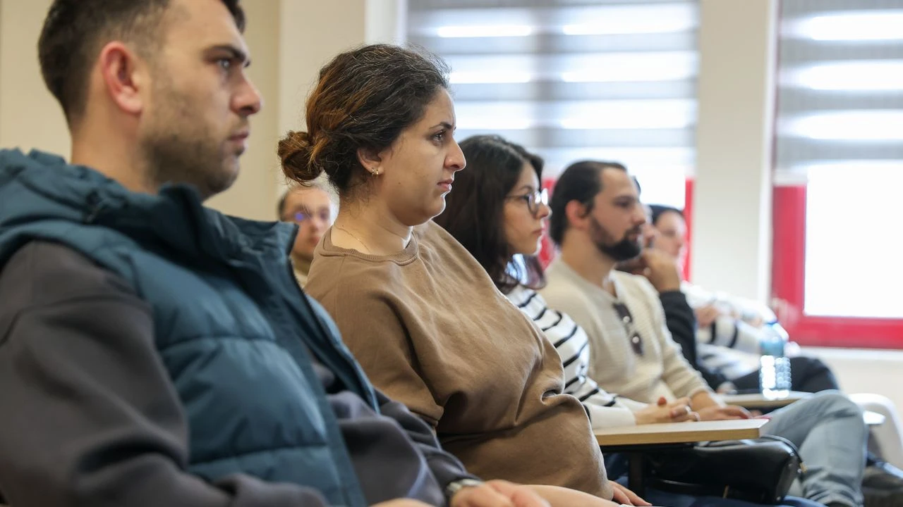 Buca Belediyesi’nden ebeveyn adaylarına eğitim kampı