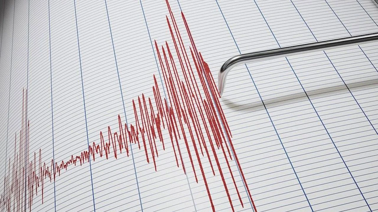 İzmir’in Altı Kaynıyor: 15 Aktif Fay Hattı, 7 ve Üzeri Deprem Riski Taşıyan 4 Kritik Bölge!