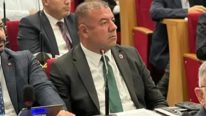 Bayraklı Belediye Meclisi’nde Latif Aydemir’den Duyarlılık ve Halk Odaklı Mesajlar