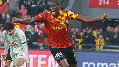 Göztepe'de Heliton'la yola devam