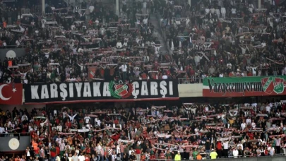 Karşıyaka taraftarı için dev ekran
