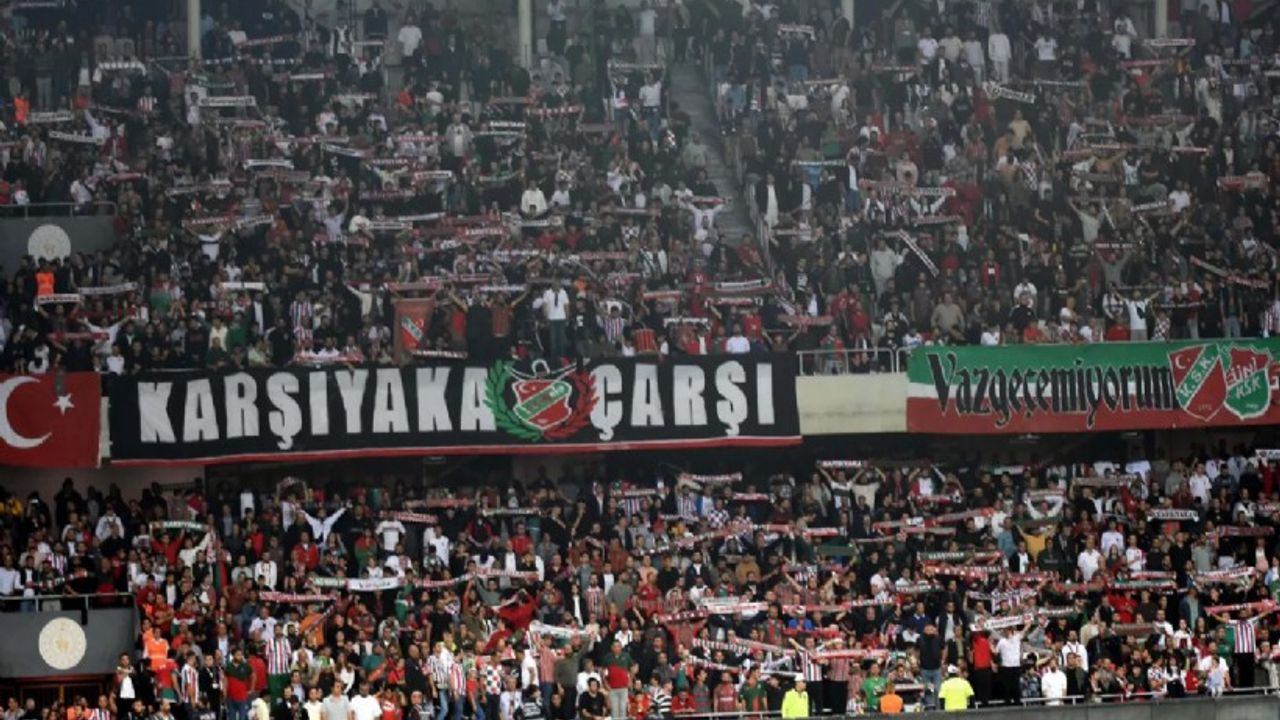 Karşıyaka taraftarı için dev ekran
