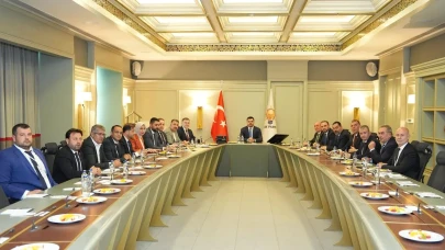 AK Parti Genel Merkezi'nde İzmir mesaisi
