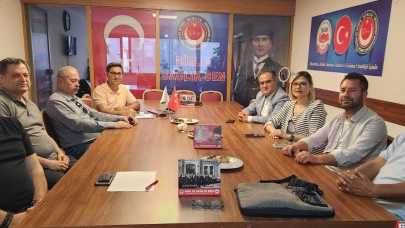 İzmir’deki Aydınlılar Birleşiyor
