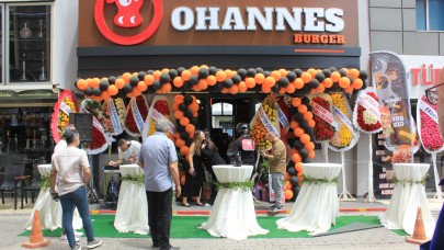 Kemeraltı’nda Burger Rüzgarı! Ohannes Burger Açılışıyla Lezzet Sahnesine Giriş Yaptı