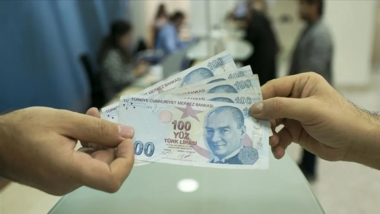 Kamu işçilerine ilave tediye: Ödeme tarihleri belli oldu