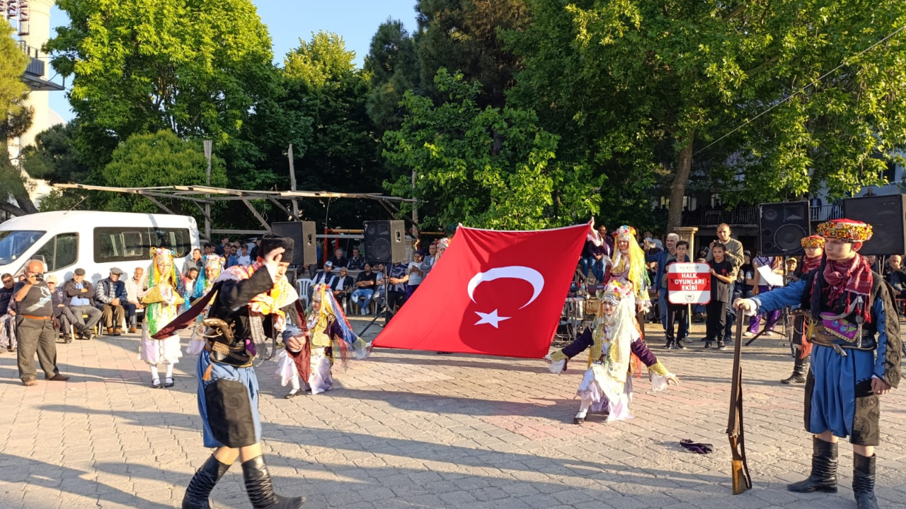 İlk Defa Düzenlenen Gördes Kayacık Kültür Şenliği Coşkulu Geçti