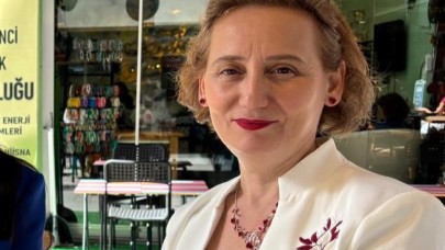 İZMİR TÜRK TV İMTİYAZ SAHİBİ AHSEN ÇELİK’TEN FERDİ ZEYREK İÇİN TAZİYE MESAJI