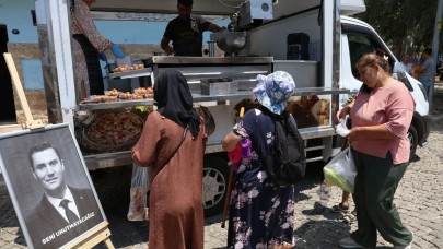 Güzelbahçe’de Ferdi Zeyrek adına lokma döküldü