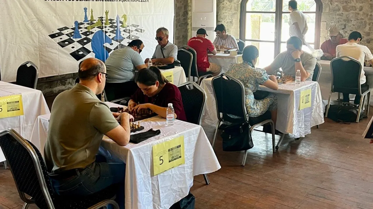 Büyükşehir'in turnuvasında engeller mat!