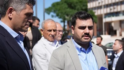 EYYÜP KADİR İNAN İZMİR’DE AÇIKLAMALARDA BULUNDU “İZMİRLİ HEMŞEHRİLERİMİZ HİZMET ALAMAMAKTAN YORULDU”
