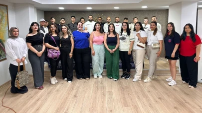 İzmirtumed ve CHP İzmir Gençlik Kolları’ndan Uyuşturucuyla Mücadelede Ortak Seminer