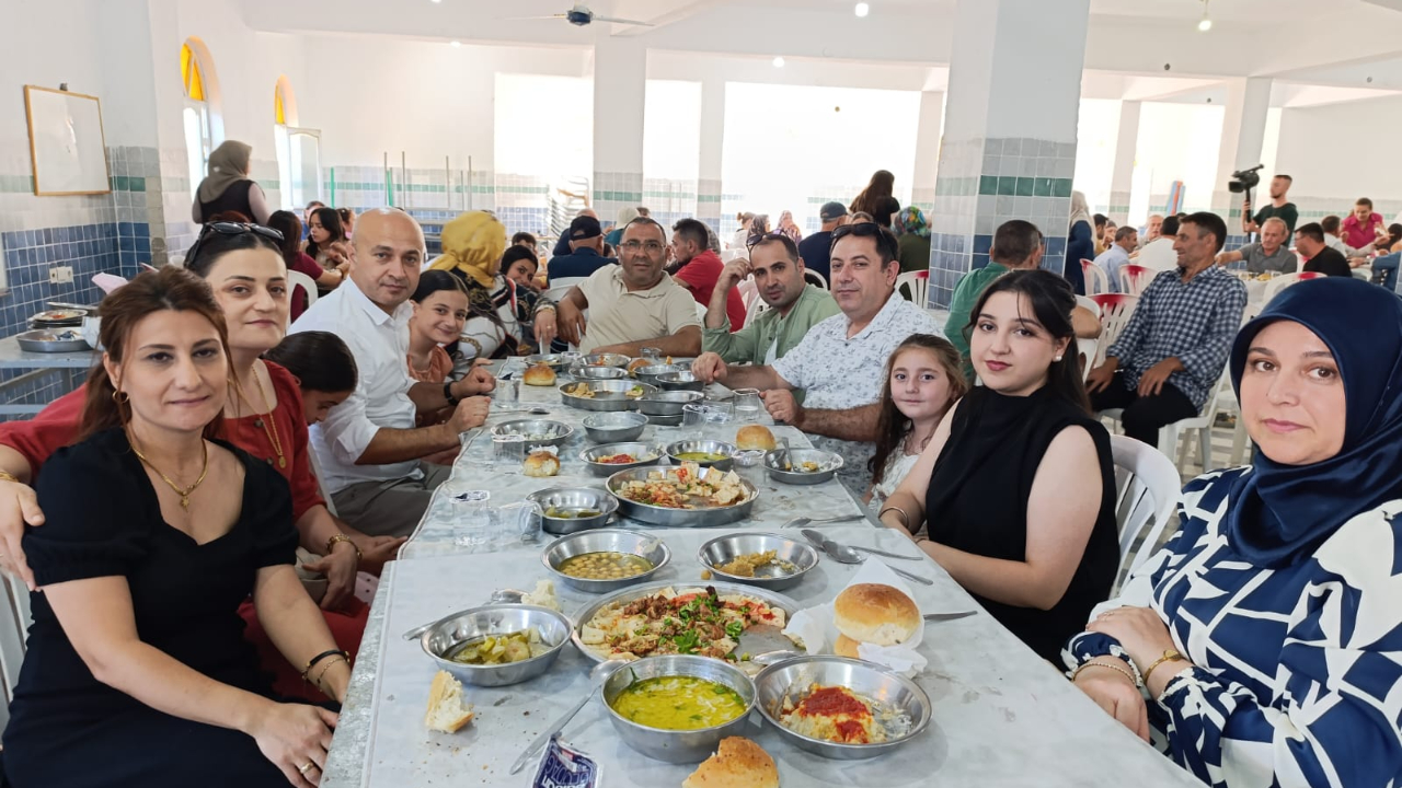Sünnet Düğününde Kırkağaç’ın Tescilli Lezzeti Kırkağaç Çakal Pideli Paça İkram Edildi