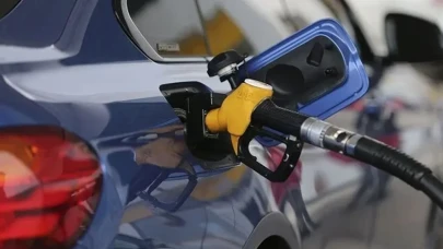 Benzine, motorine ve otogaza zam geldi