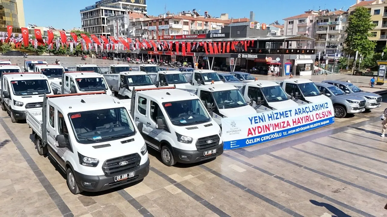 Aydın Büyükşehir Belediyesi’nden 24 yeni hizmet aracı