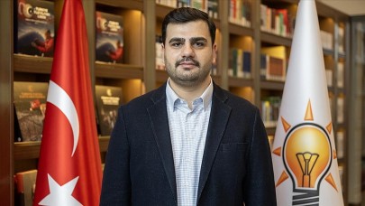 Hainlere Lanet, Demokrasiye Sonsuz Zafer!