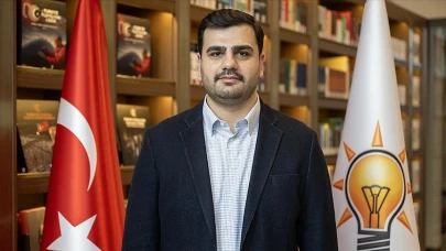 Hainlere Lanet, Demokrasiye Sonsuz Zafer!