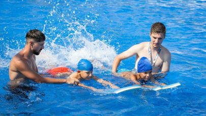 Büyükşehir'den portatif havuz hizmeti: Çocuklar bayram etti!