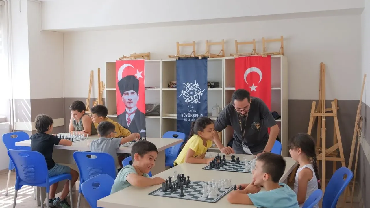 Aydın'da çocuklar satrançla düşünmeyi öğreniyor