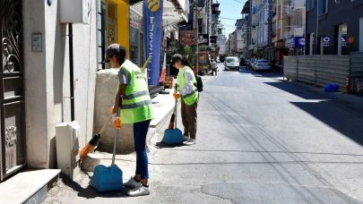 Bornova'da dip bucak temizlik!
