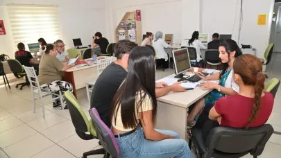 Manisa Büyükşehir'den öğrencilere ücretsiz tercih danışmanlığı