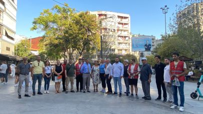 Zafer Partisi Bornova İlçe Başkanı Birgül Etiz Özeken “Esnaf Perişan, Halk Yoksullaşıyor”