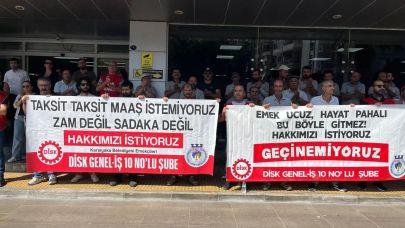 Karşıyaka Belediyesi'nin önü eylem alanı!