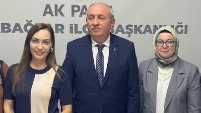 Aktif siyasete girdi