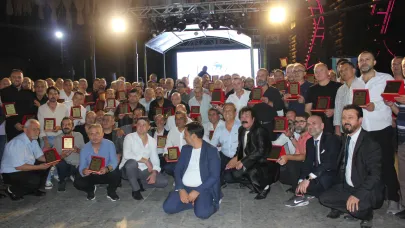 İzmir Berberler Odası’ndan Unutulmaz Moral Gecesi