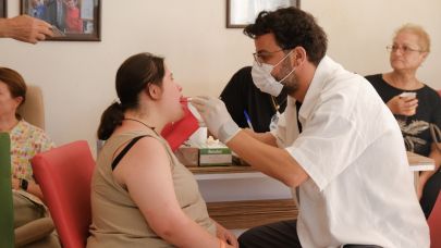 Ayvalık’ta Engelliler Kültür, Sanat ve Spor Etkinlikleri’nde Ağız ve Diş Sağlığı Hizmeti